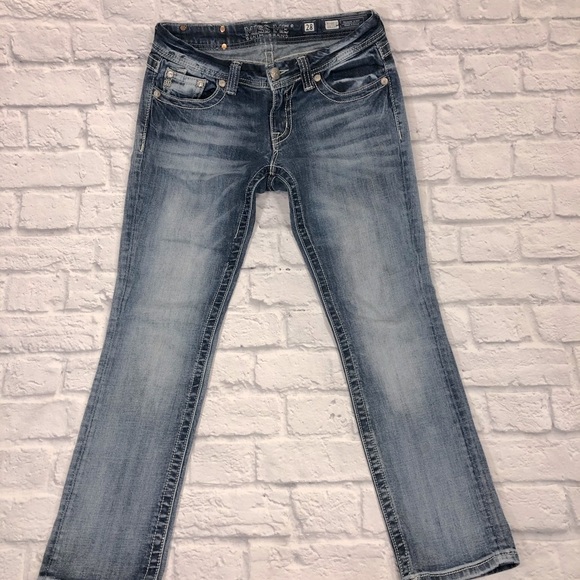 Miss Me Jeans Straight leg Medium wash denim Size 28 Short with stretch - Picture 2 of 15